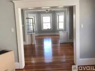 Main picture of 34 Irvington St
