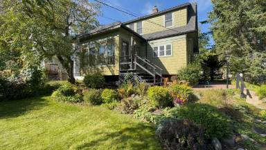 Main picture of 4424 Gilliat St