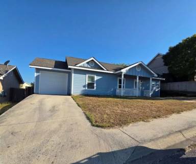 Main picture of 205 Ivy Ln