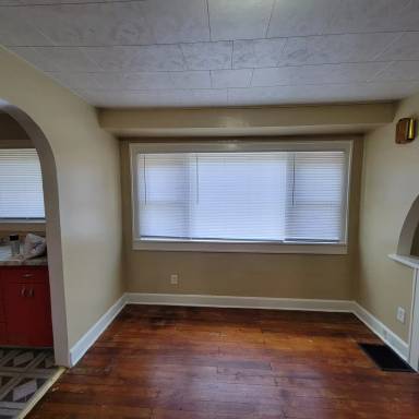 Main picture of 37 S Lynhurst Dr