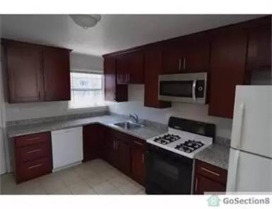 Main picture of 7908 MacArthur Blvd