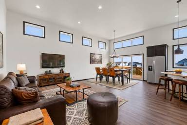 Main picture of 6017 78th Ave S