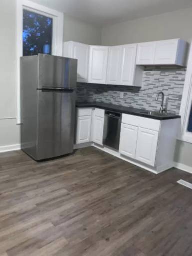 Main picture of 346 Paradise Ave