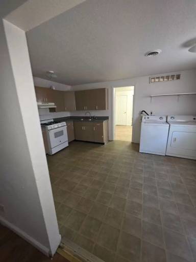 Main picture of 2127 Lincoln Ave
