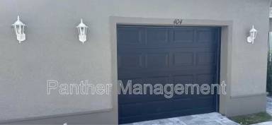 Main picture of 404 NE 24th Pl