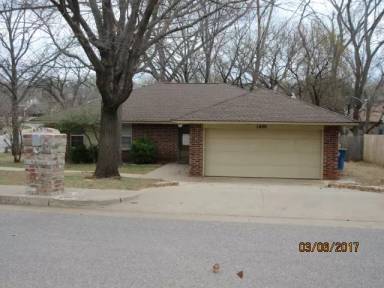 Main picture of 1800 Pine Oak Dr