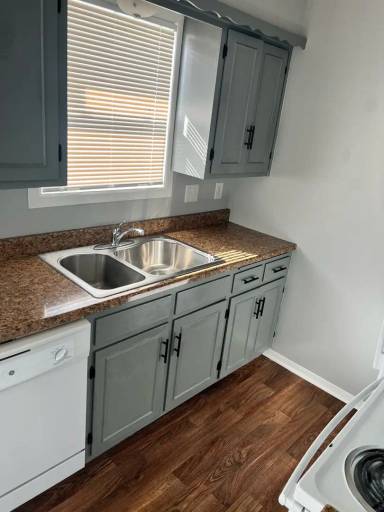 Main picture of Pine Creek Apartments