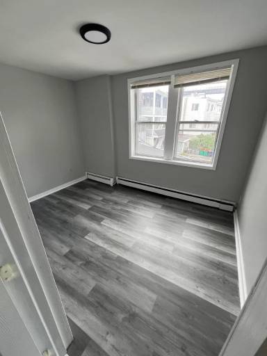 Main picture of 8 Mount Carmel Pl