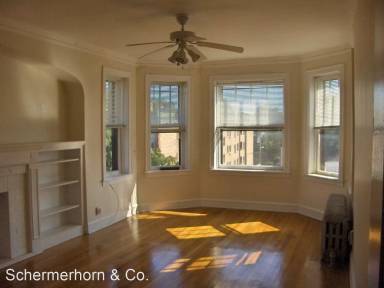 Main picture of 710 Hinman Ave