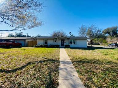 Main picture of 521 W Vine Ave