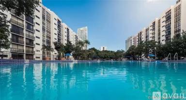 Main picture of Plaza of the Americas