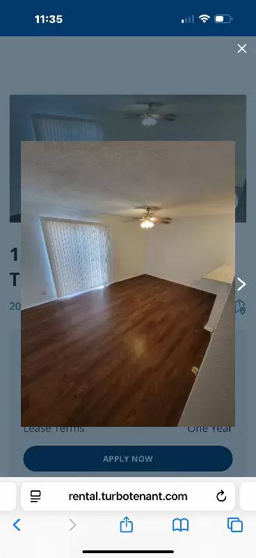 Main picture of 215 Sprucewood Ln