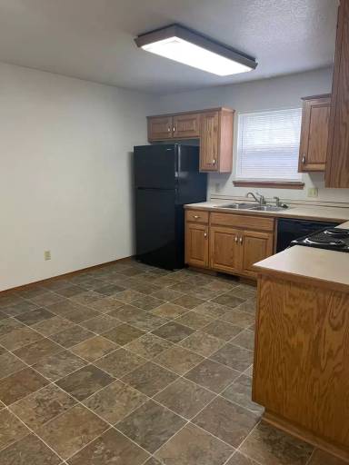 Main picture of 1406 W 9th St