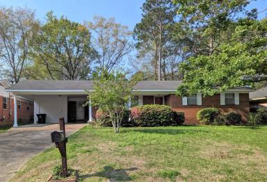Main picture of 306 Emerson Dr