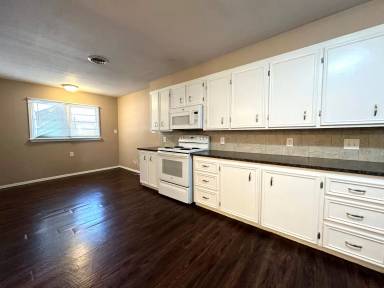 Main picture of 3118 45th St
