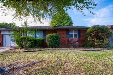 Main picture of 4317 NW 20th St