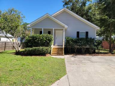 Main picture of 24 May River Ct