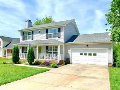 Main picture of 873 Gordon Pl