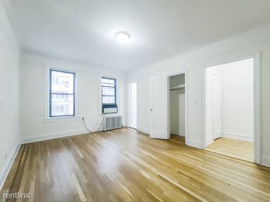 Main picture of 214 E 51st St
