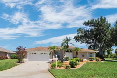 Main picture of 5897 Tyler Rd