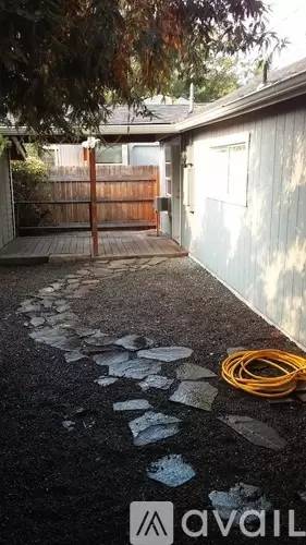 Main picture of 215 Vancouver Ave