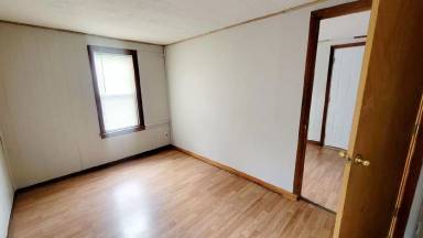 Main picture of 332 Burke St