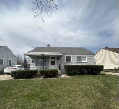Main picture of 17140 Matthews St