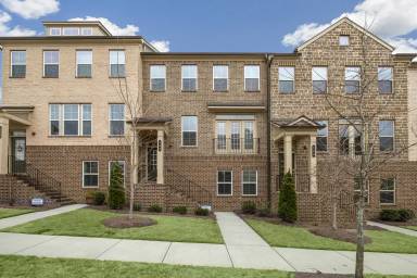 Main picture of 106 Grand Approach Dr