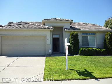 Main picture of 8411 Zinnia Way