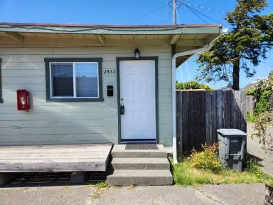 Main picture of 2531 Union St