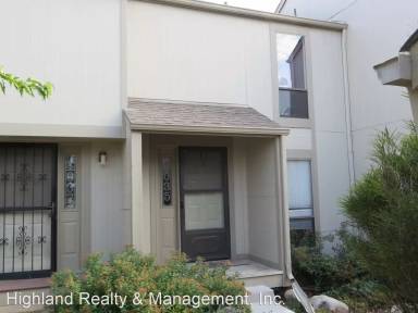 Main picture of 1035 E Moorhead Cir