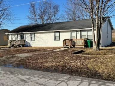 Main picture of 906 Wix Ln
