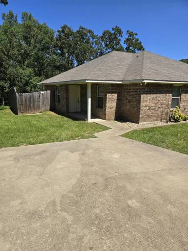 Main picture of 15187 County Road 195