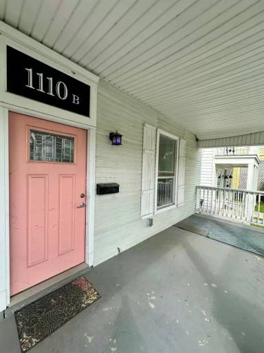 Main picture of 1104 E 31st St