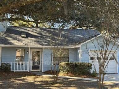 Main picture of 1739 River Front Dr