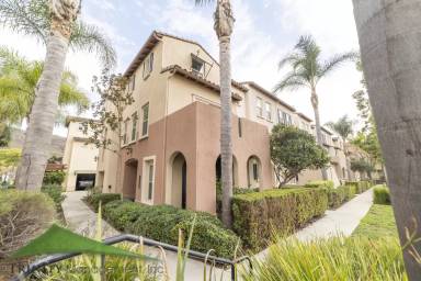 Main picture of 2468 Longstaff Ct