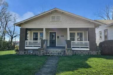 Main picture of 2129 30th Ave N