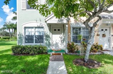 Main picture of 19 Whitehead Cir