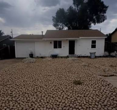 Main picture of 2404 W 15th St