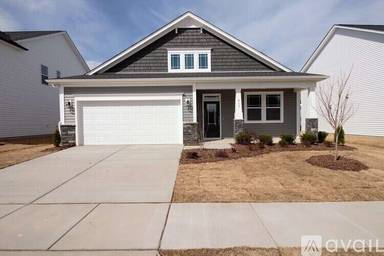 Main picture of 904 Briar Gate Dr