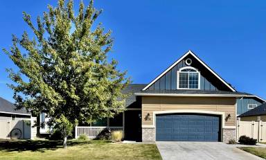 Main picture of 1738 N Blush Ave