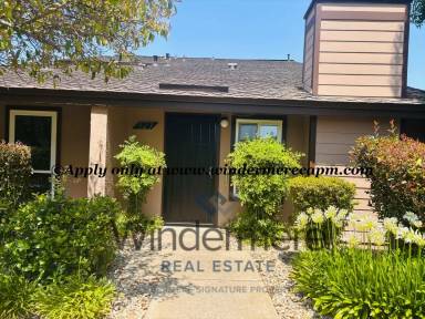 Main picture of 127 Touchstone Pl
