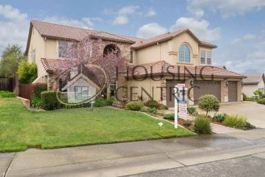 Main picture of 443 Benton Ct