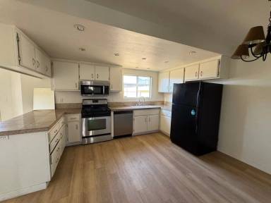 Main picture of 2515 Savoy Dr