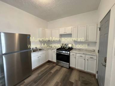 Main picture of 500 N Alameda Ave