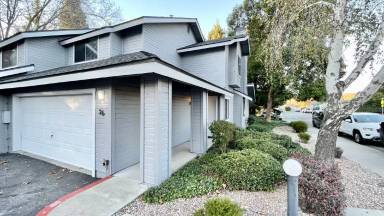 Main picture of 2221 King Ct