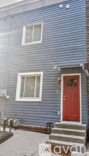 Main picture of 104 Handler St