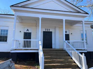 Main picture of 722 E Broad St