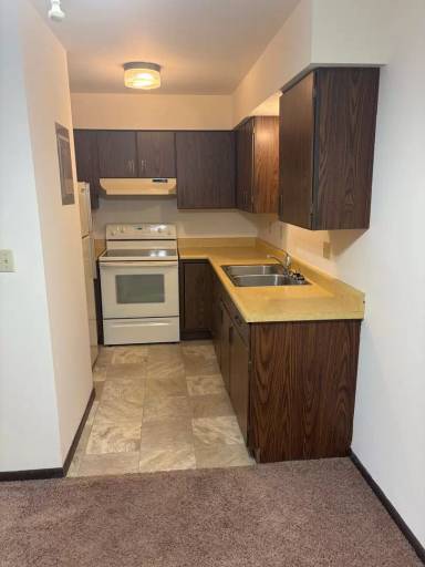 Main picture of 152 W Church St