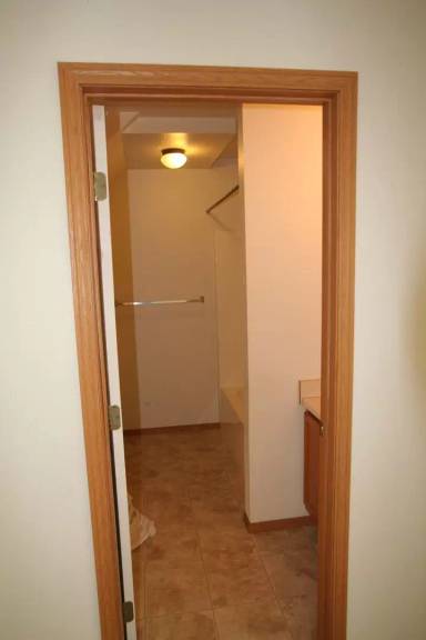 Main picture of 523 W Shore Dr